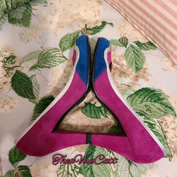 MJ - Art Deco Vintage Sexy High Heel Pumps! - Picture 9 of 16